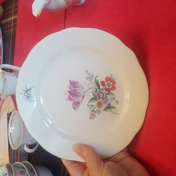 Floral Print Dinner Plate (made in East Germany) - Picture 1 of 3